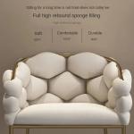 Luxe Pluizige Fluwelen Make-up Fauteuil met Gouden Metalen Benen voor Slaapkamer Woonkamer en Cafe Moderne Gestoffeerde IJdelheid Leisure Fauteuil