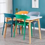 Stapelbare kunststof eetkamerstoel met rugleuning draagbare en flexibele zitplaatsen 600 lbs gewichtscapaciteit loungestoel voor keuken en eetkamer L40x47x75cm (16x19x30")