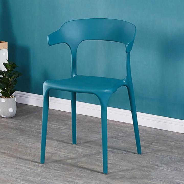 Stapelbare plastic stoelen evenementenstoel met rugleuning 600 lbs gewichtscapaciteit draagbare en flexibele zitplaatsen voor keuken en kamer M40x47x75cm (16x19x30in)