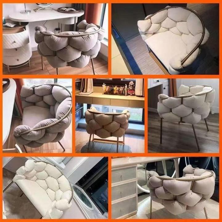 Luxe Pluizige Fluwelen Make-up Fauteuil met Gouden Metalen Benen voor Slaapkamer Woonkamer en Cafe Moderne Gestoffeerde IJdelheid Leisure Fauteuil