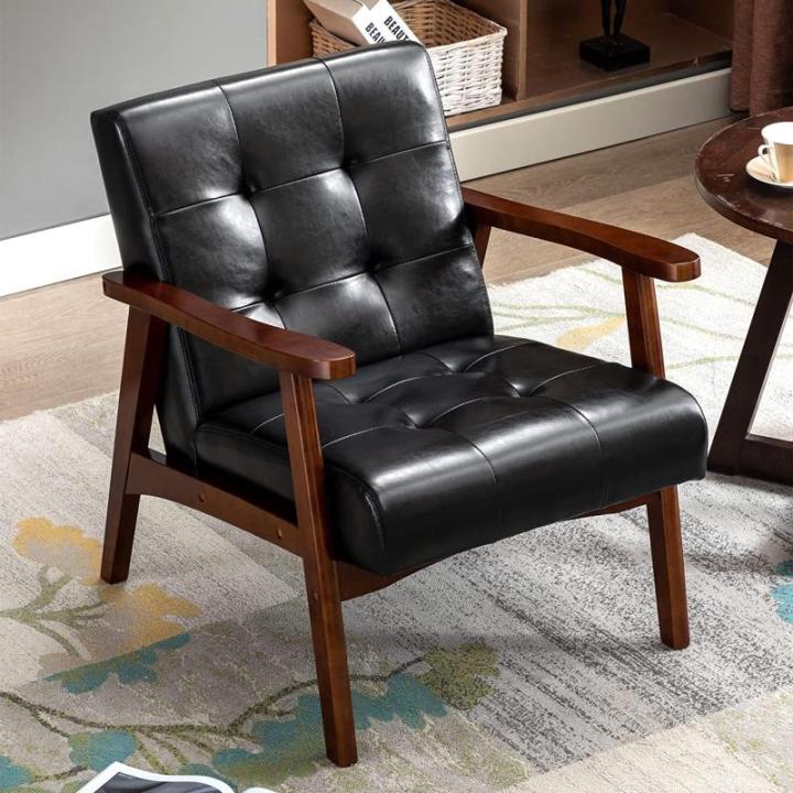 Retro houten stoel, stoel, stoel, woonkamer, loungestoel, gestoffeerde stoel met armleuningen, retro stoel, middeleeuws houten frame, designstoel van kunstleer en eiken, geschikt v